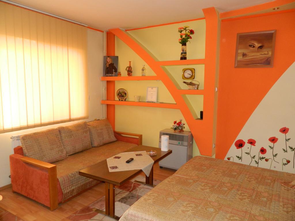 Cora Centru Piteşti Exterior foto